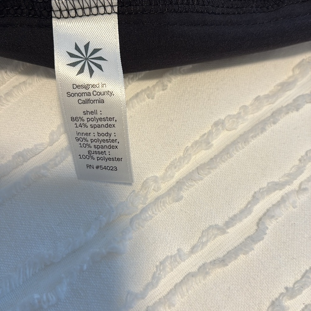 EUC Athleta Skort - Size 4 - Picture 10 of 11